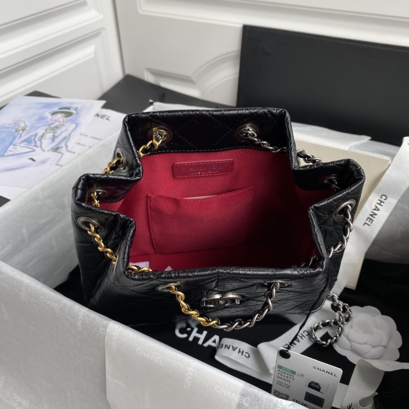 Ch**el bucket bags